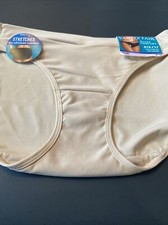 NEW Vanity Fair Nude Silky Stretch Bikini 18291 / Size 6 / MEDIUM