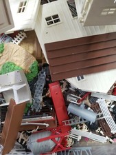 Ertl Farm 1/16 1/64 Cows Pigs Horses Ducks Dog Chickens People Fence Furniture