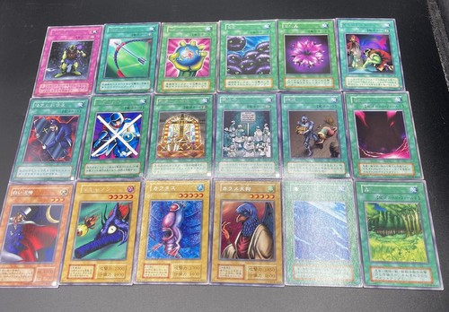 Yu-Gi-Oh! Lot Of 200 Random Cards + FREE Rare Gift - No Duplicates, All In Very Fine Condition