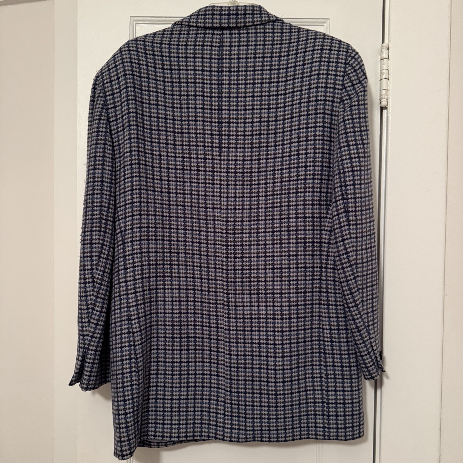 TWO BUTTON BLAZER - image 3