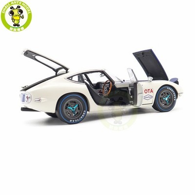 1/18 Toyota 2000 GT SCCA 1968 #23 AUTOart 86815 Diecast Model Car