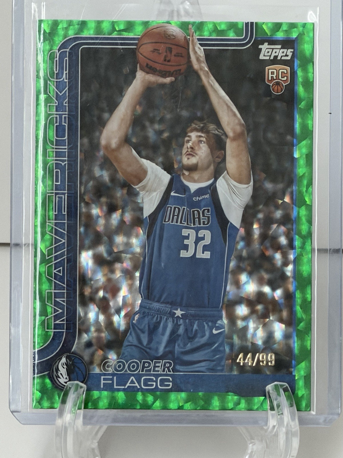 Topps 2025-26 Cooper Flagg Green Crackle Board Rookie #201 /99