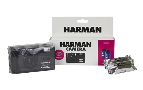 Harman Reusable 35mm Film Camera with Kentmere PAN 400 36EXP Black & White Film