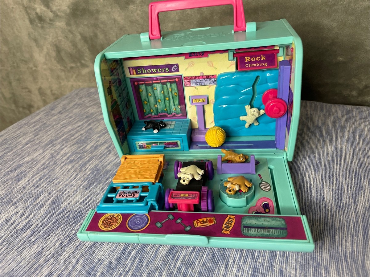 Vintage Pound Puppies Pet Paw Stadium Playset w/ Figures Gym