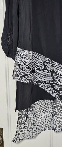 Joseph Ribkoff Top 10 Black Metallic Skakeskin Asymmetric Hem Pleated WhimsyGoth - Picture 8 of 23