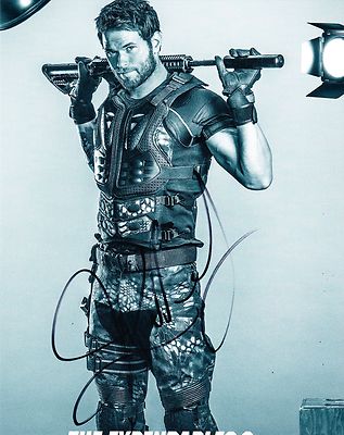 KELLAN LUTZ SIGNED 8X10 PHOTO AUTHENTIC AUTOGRAPH TWILIGHT EXPENDABLES 3 COA 