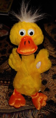 Vintage DanDee 9'' Light Up Plush Duck Sings SPLISH SPLASH song and Dances Around