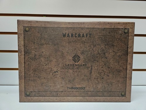 Thinkgeek - World of Warcraft Strongbox Horde - Picture 7 of 7