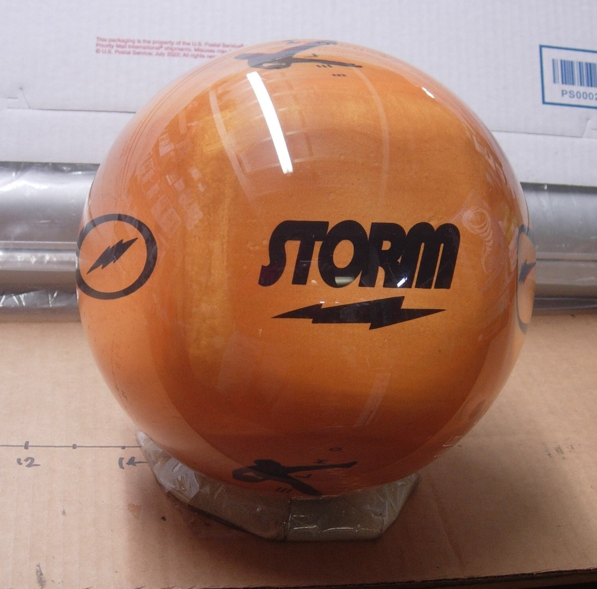 gaD 12 lb NIB Storm CLEAR STORM GOLD BELMO Bowling Ball, never