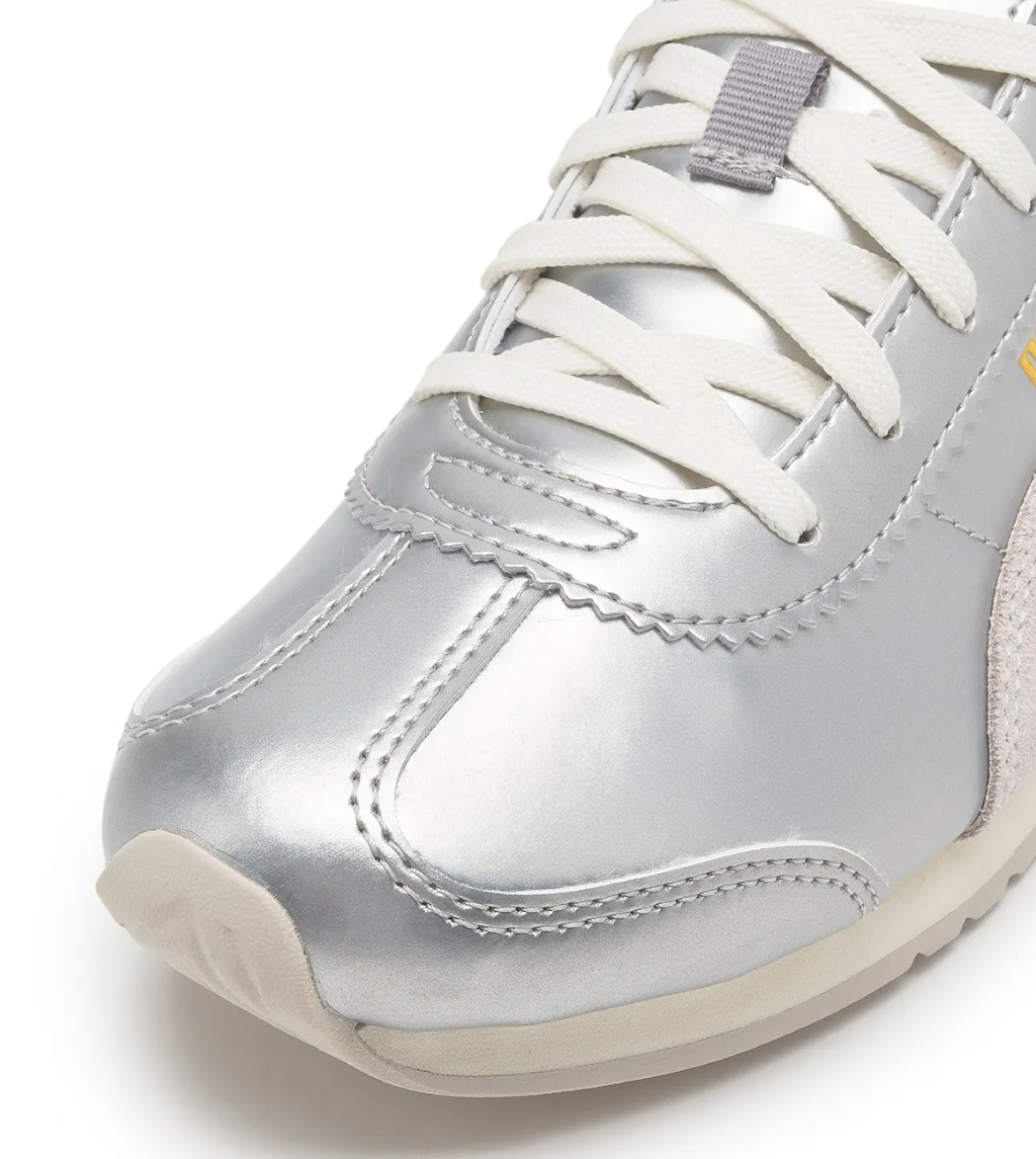 ★PUMA★ Turin 3 Golazo llic Silver Ivory スニーカー PUMA Turin 3 Golazo Metallic Unisex Lifestyle Casual Shoes