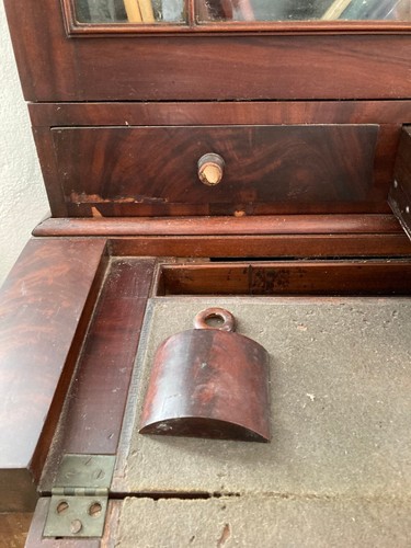 American Empire Ca. 1825-1835 Antique Drop Front Secretary Desk Bookcase - Picture 15 of 21