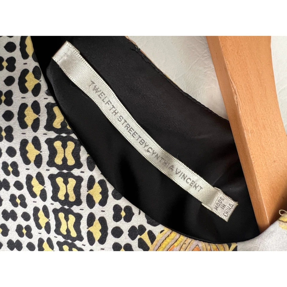 Twelve Street by Cynthia Vincent animal print geometric asymmetric blouse silk - Image 2 of 4