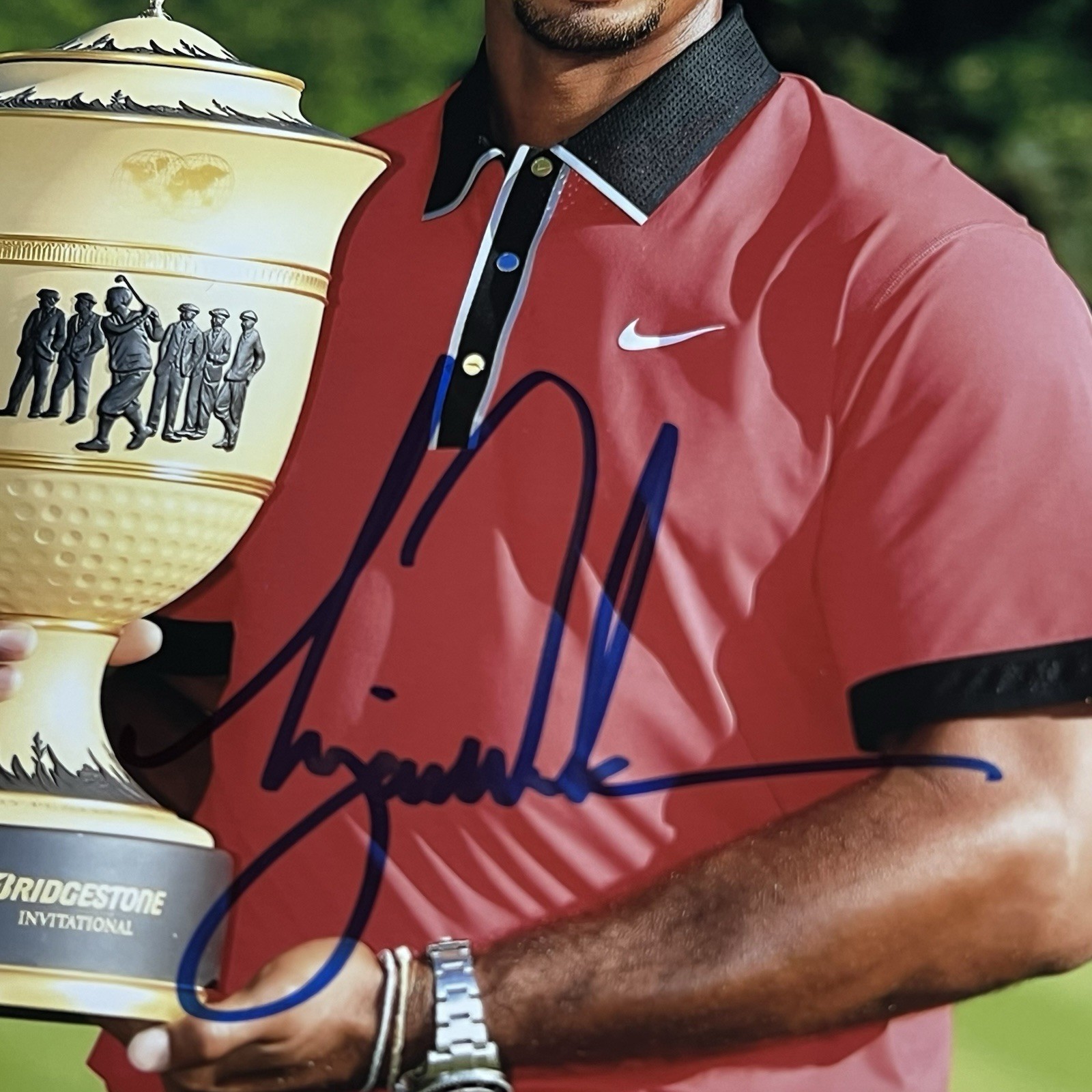 Tiger Woods Autographed Signed 8x10  Photograph w/COA