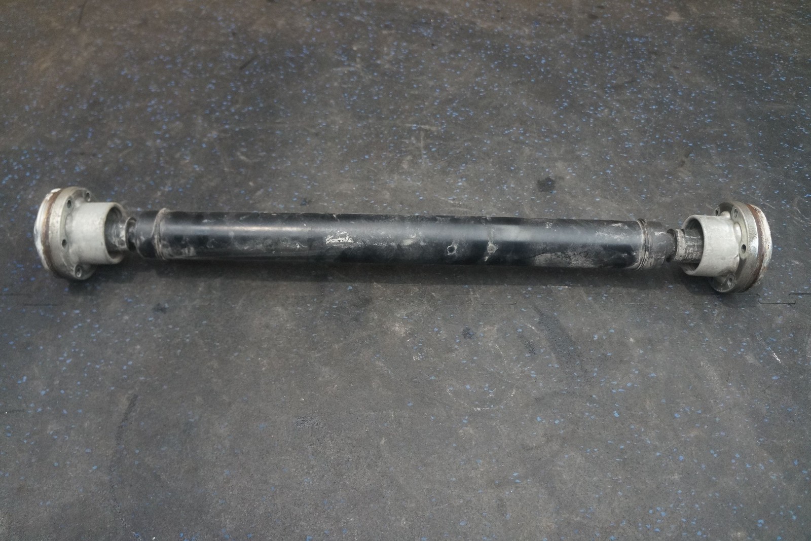 Front Prop Drive Shaft 670008548 OEM Maserati S Q4 2014 Ghibli