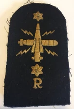 Royal Navy Leading Weapons Engineering Mechanic Radio No1 Uniform Trade Badge
