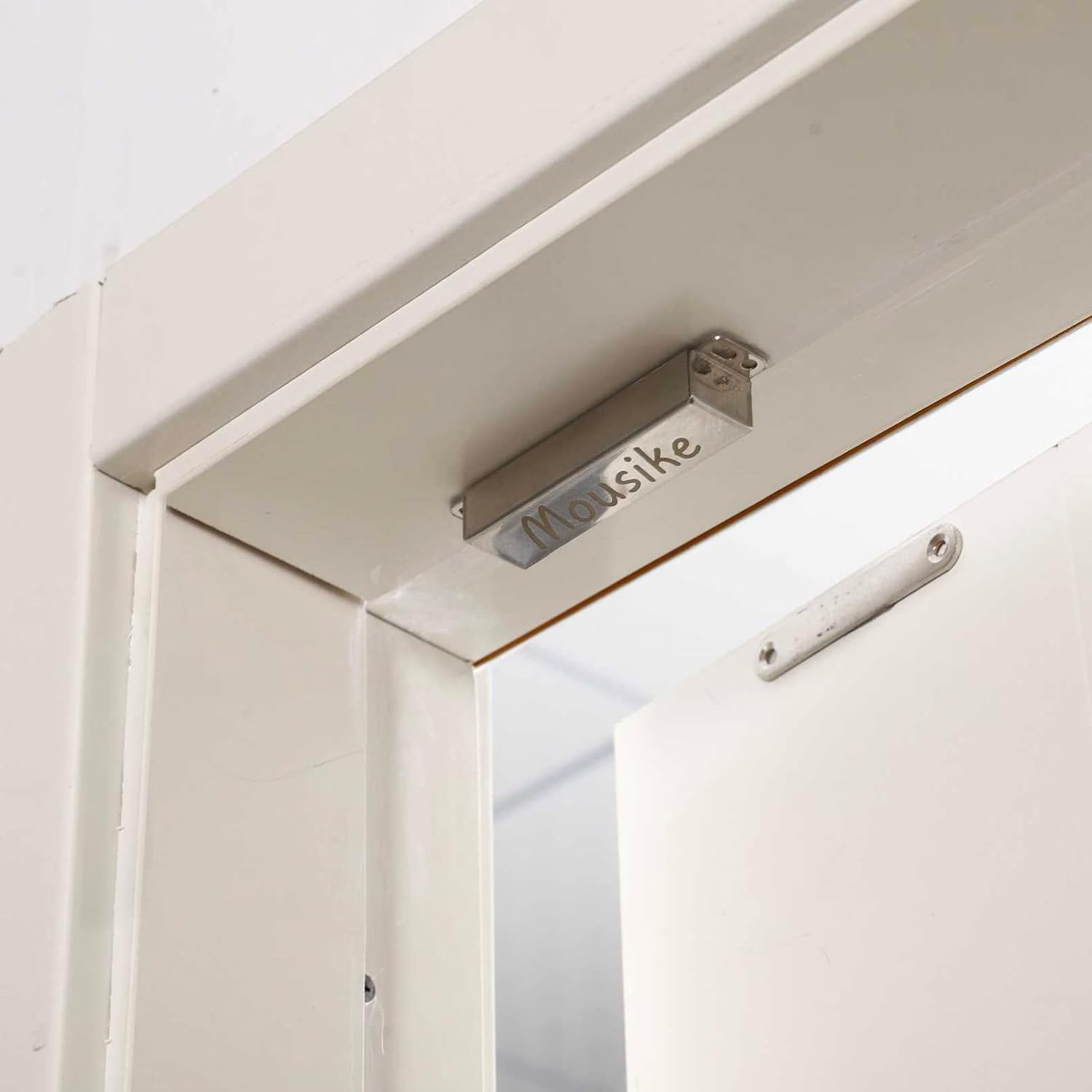 Magnetic Door Catch Heavy Duty 90lb Door Magnets with Strong Magnetic for Kitche