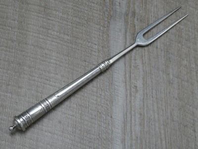 Seltene antike hochwertige dänische P. Hertz Sterling Silber 20 cm lange Fleischgabel um 1900