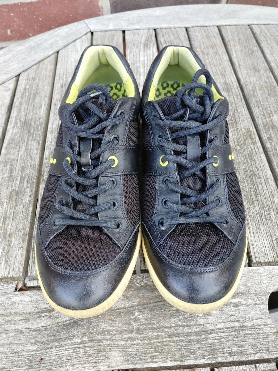 Ecco golf shop street