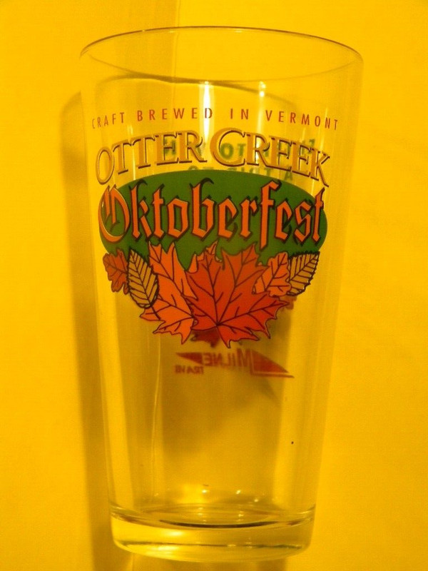 OTTER CREEK OKTOBERFEST WIN A TRIP 2004 CRAFT VERMONT BEER PINT GLASS VERMONT