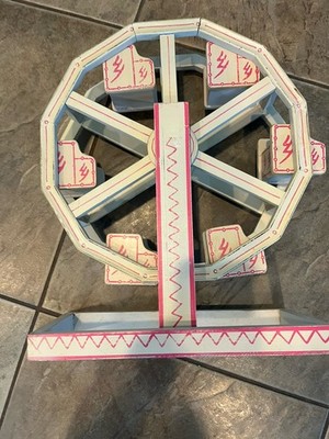 Pottery Barn Kids Wooden Wood Ferris wheel does not move  New wo tag