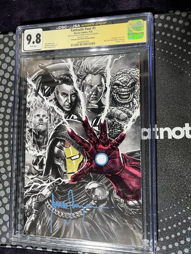 FANTASTIC FOUR #1 - SDCC 2025 signed/sketched MICO SUAYAN CGC 9.8
