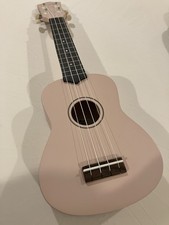 Donner DMU-01PK 21  soprano ukulele   soft pink, gently used, fully playable.