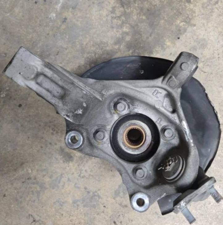 Toyota Prius 2010-2015 1,8 L conjunto de nudillos husillo de pasajero delantero derecho Foto 2 de 4