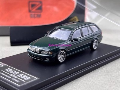 DCM 1:64 1996 Green E39 Wagon Touring Sports Model Diecast Metal Car 