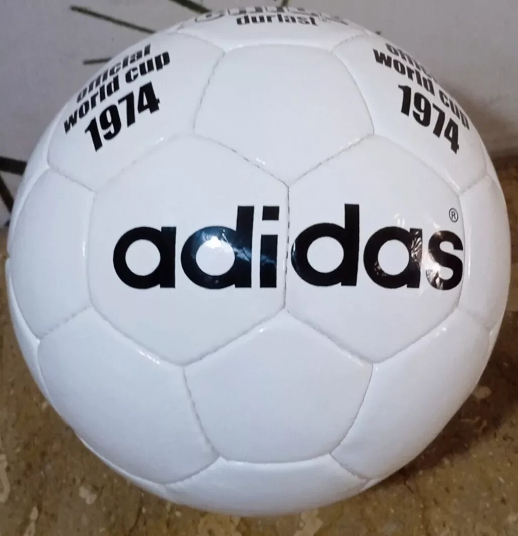 HANDMADE ADIDAS OFFICIAL CHILE DURLAST GERMANY 1974 WORLD CUP