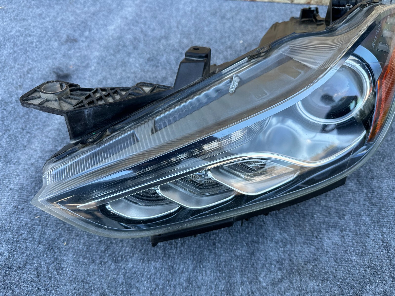 LEFT SIDE BI XENON HEADLIGHT ASSEMBLY COMPLETE OEM 74K 14-20 MASERATI GHIBLI Q4