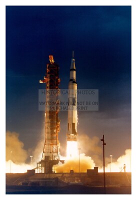 LAUNCH OF APOLLO 14 SATURN V ROCKET TO THE MOON 4X6 NASA PHOTO