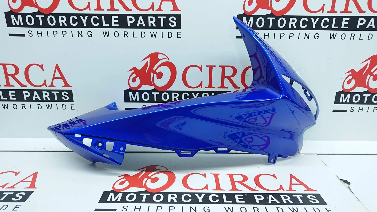 COVER, INTAKE SIDE RH (BLUE) | FOR AJP