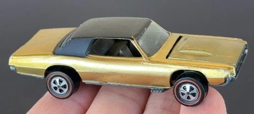 Vintage Hot Wheels Redline 1968 LIGHT Gold Custom T-Bird US - Dark Int, NO PLAY!