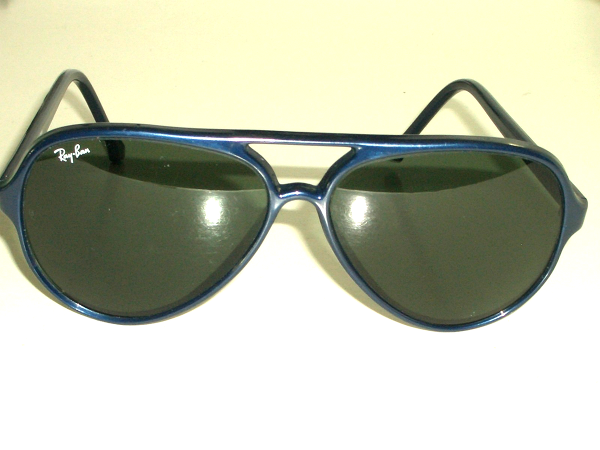 VINTAGE B&L RAY-BAN W0325 BLUE NYLON G15 CATS 5000 SKI AVIATORS
