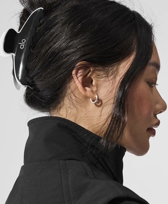 New Alo Outline Large Claw Clip - Black/White Authentic | eBay display picture 2