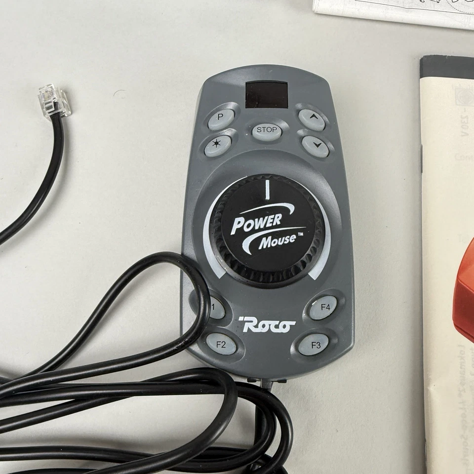Roco  DCC 10764 Booster with Hand Held Power Mouse Controller + Track/Wiring - Image 2 of 4