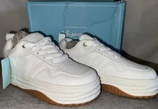 Vepose Women’s Size 7 White Fashion Athletic Sneakers Shoes CJ8060 NEW in Box