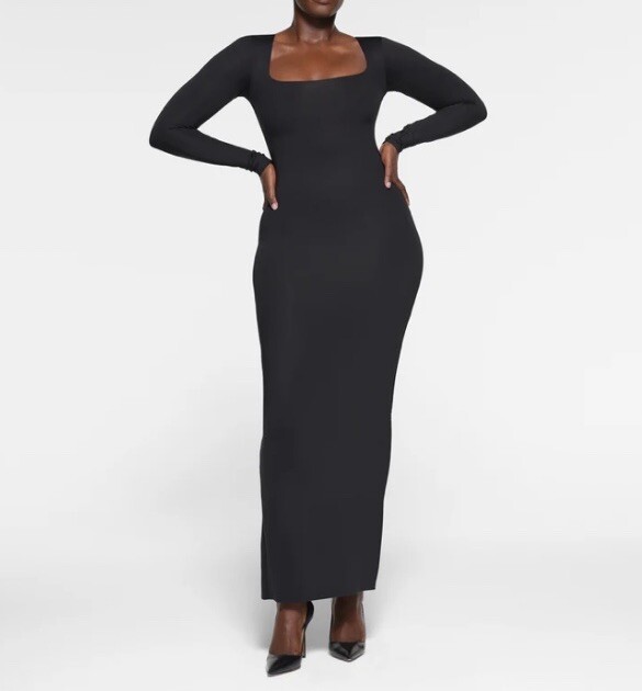SKIMS スキムズ Long-Sleeve Slit Maxi Dress Skims Soft Lounge Long Sleeve Slit Dress - Onyx | Editorialist