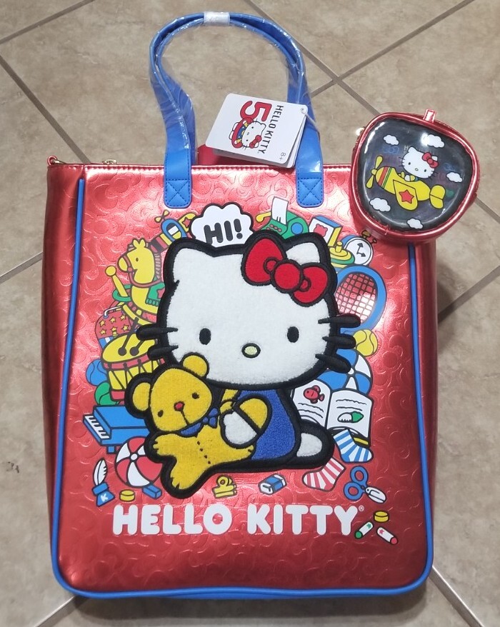 Loungefly×HelloKitty エナメル　キティ ボストンバッグ Lotta Love（ロッタラブ）の「Loungefly ハローキティ エナメル