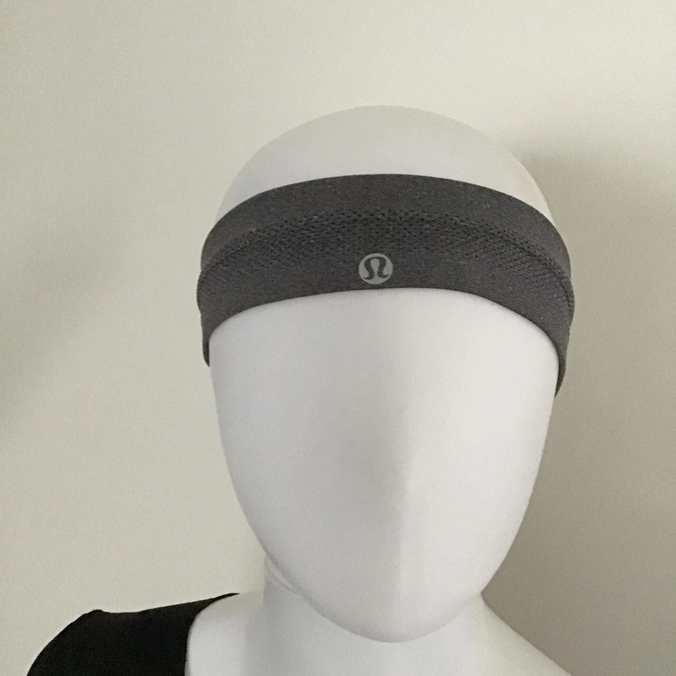 Lululemon Grey Headband-Sweatband/Great Condition/One size Foto 2 de 4