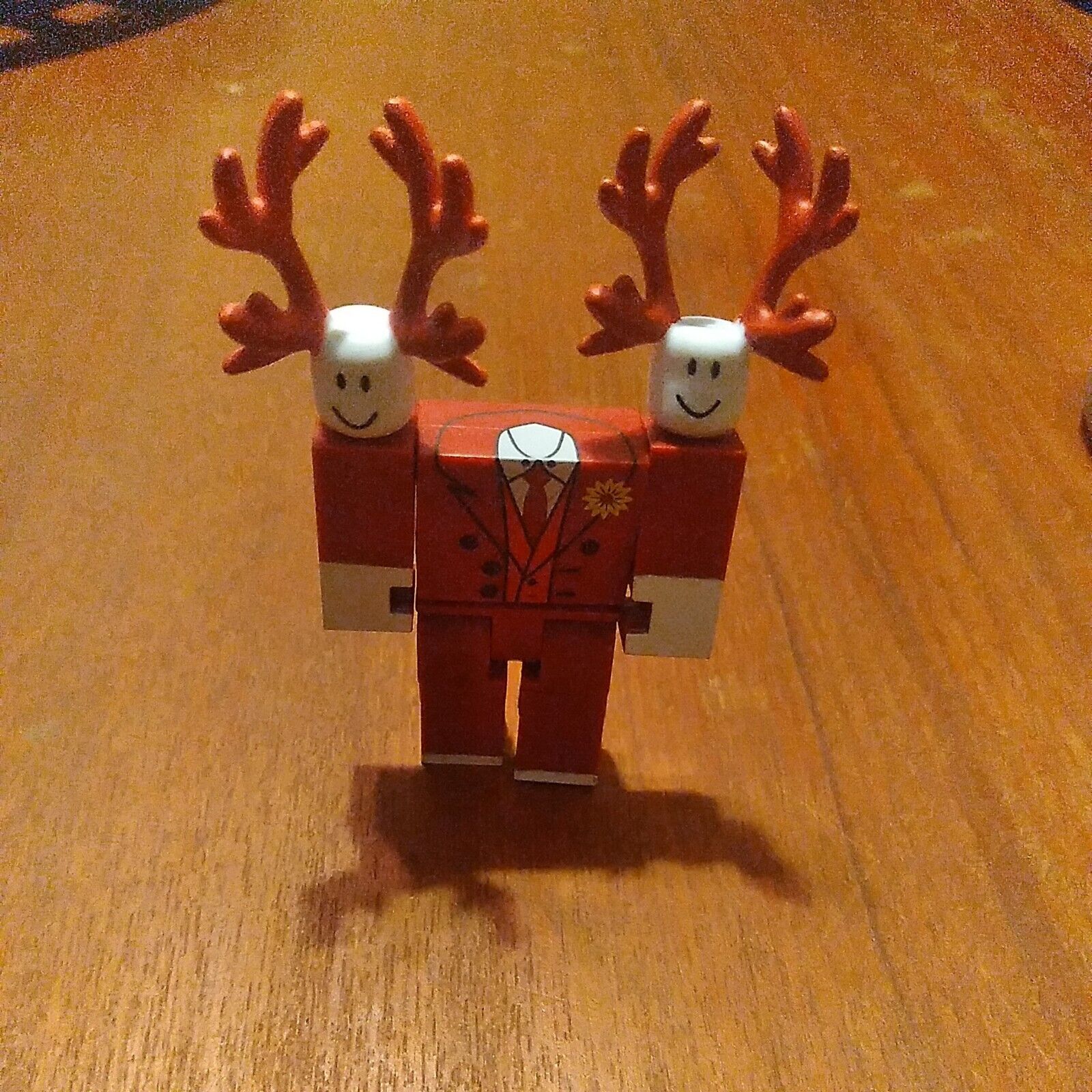 Antenna antlers went off sale. They were probably the rarest item in Roblox with only one reseller. Hopefully, in the future, people resell this (I have no idea how reselling works, so