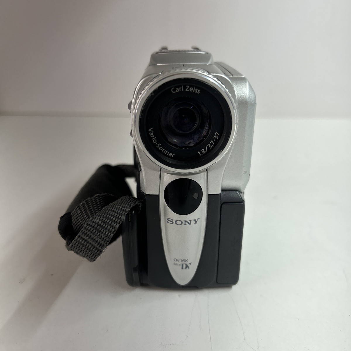 Sony Handycam DCR-PC101E Mini DV Camcorder for sale online Sony Handycam DCR-PC101E Mini DV Camcorder for sale online