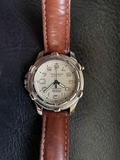 Guess Indiglo Quartz Wrist Watch Men 50m Silver Gold Bezel Leather Vintage