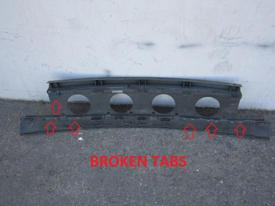 nn706401 Volvo C70 2DR 1998 2000 2001 2002 2003 2004 Rear Bumper Support Bracket - Image 4 of 4
