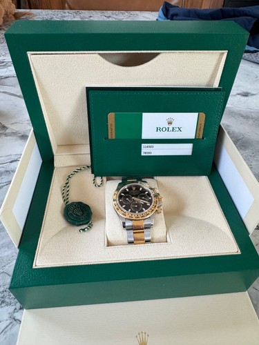 2019 Rolex Daytona Black Dial 116503 two tone Full Set. Beautiful watch