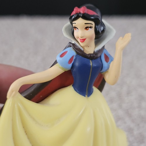 Disney Snow White PVC 4" - Cake topper - Picture 7 of 10