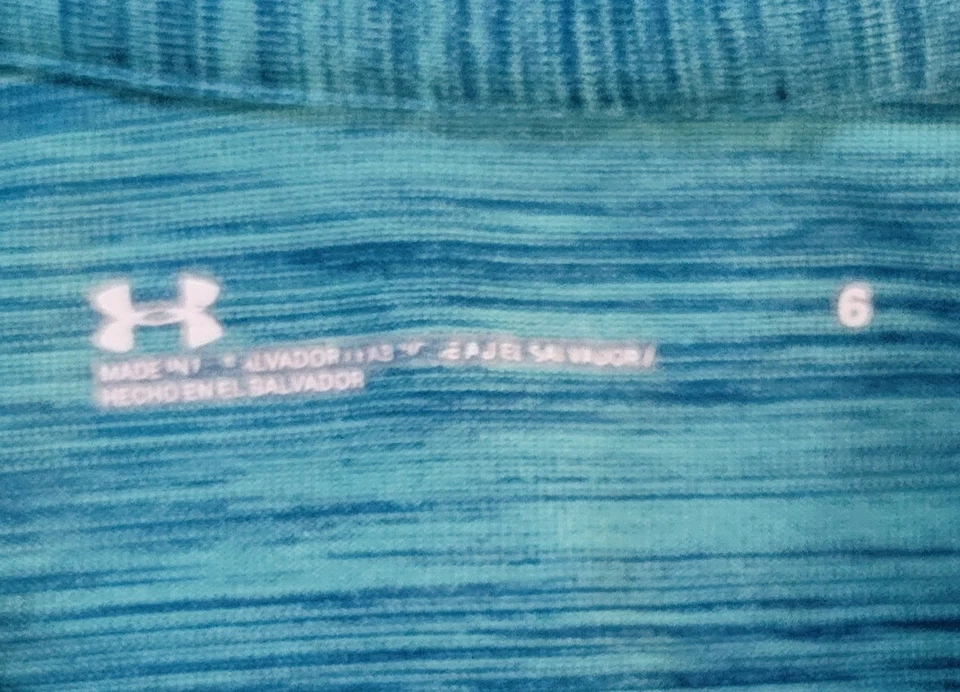 Camisa polo Under Armour para niños talla 6 Foto 3 de 4