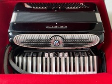 Giulietti Piano accordion Italian M52