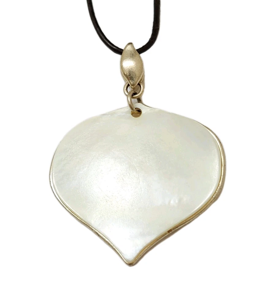 FOSSIL Mother of Pearl Abalone Ornate Filigree Pendant 16-18 Black Cord Necklace - Image 4 of 4