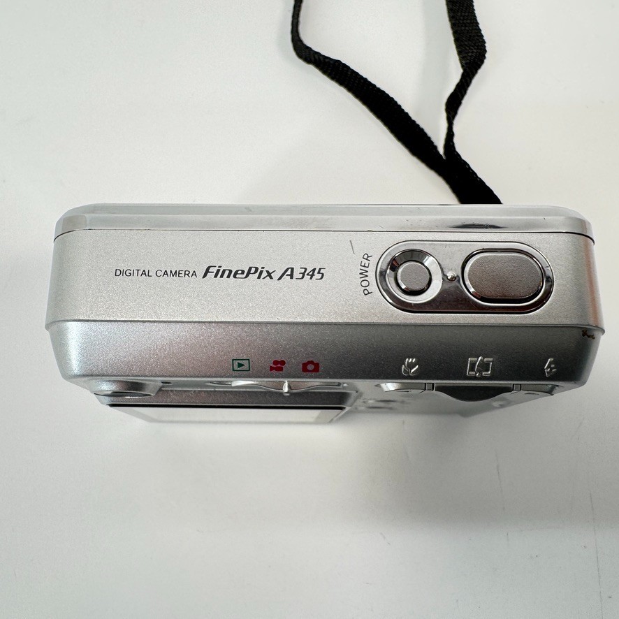 Fuji Fujifilm FinePix A345 4.1 MP Digital Camera w/ 512MB XD
